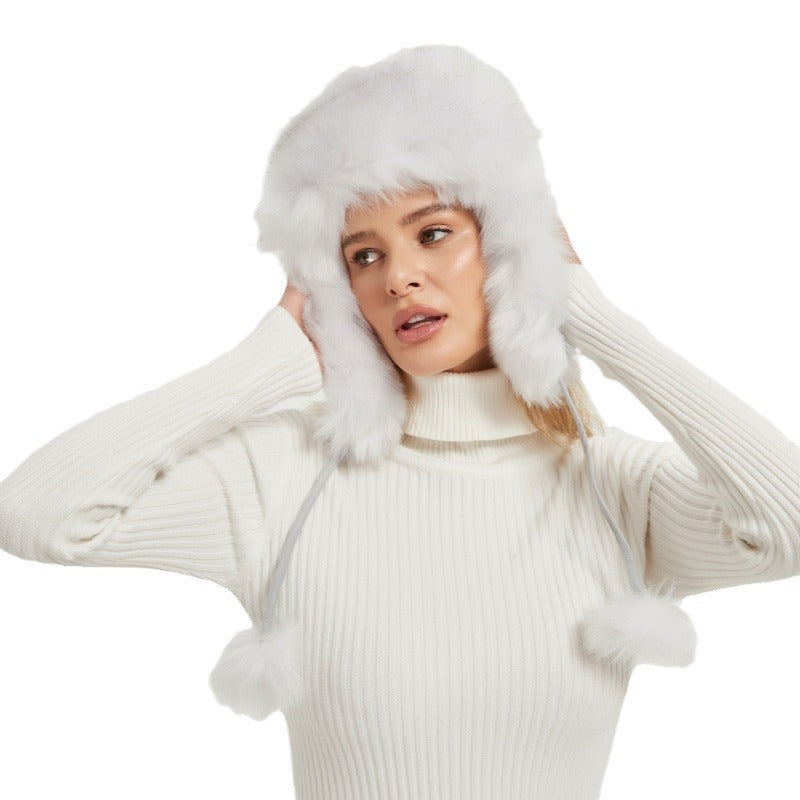 Fluffy vinterhue til damer med dyreører og voluminøst design