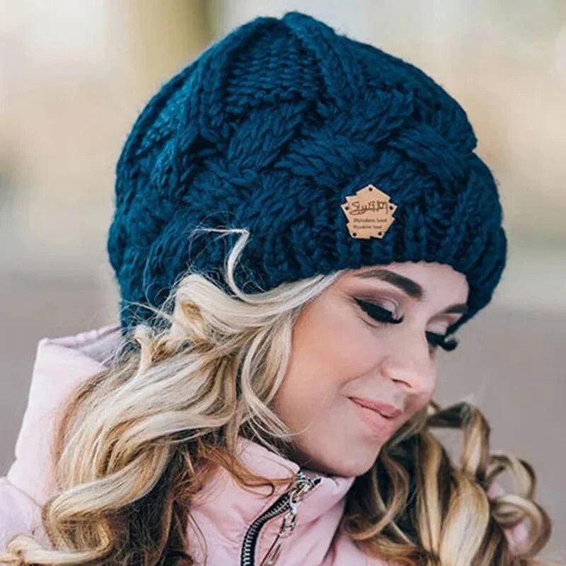 Soft and fashionable knitted beanie for men and women