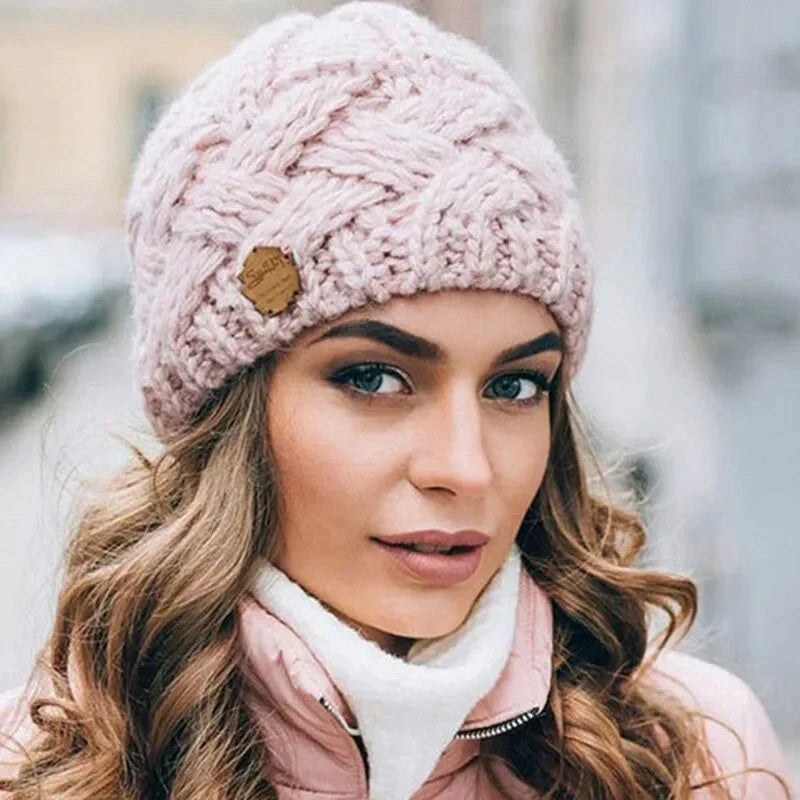 Soft and fashionable knitted beanie for men and women