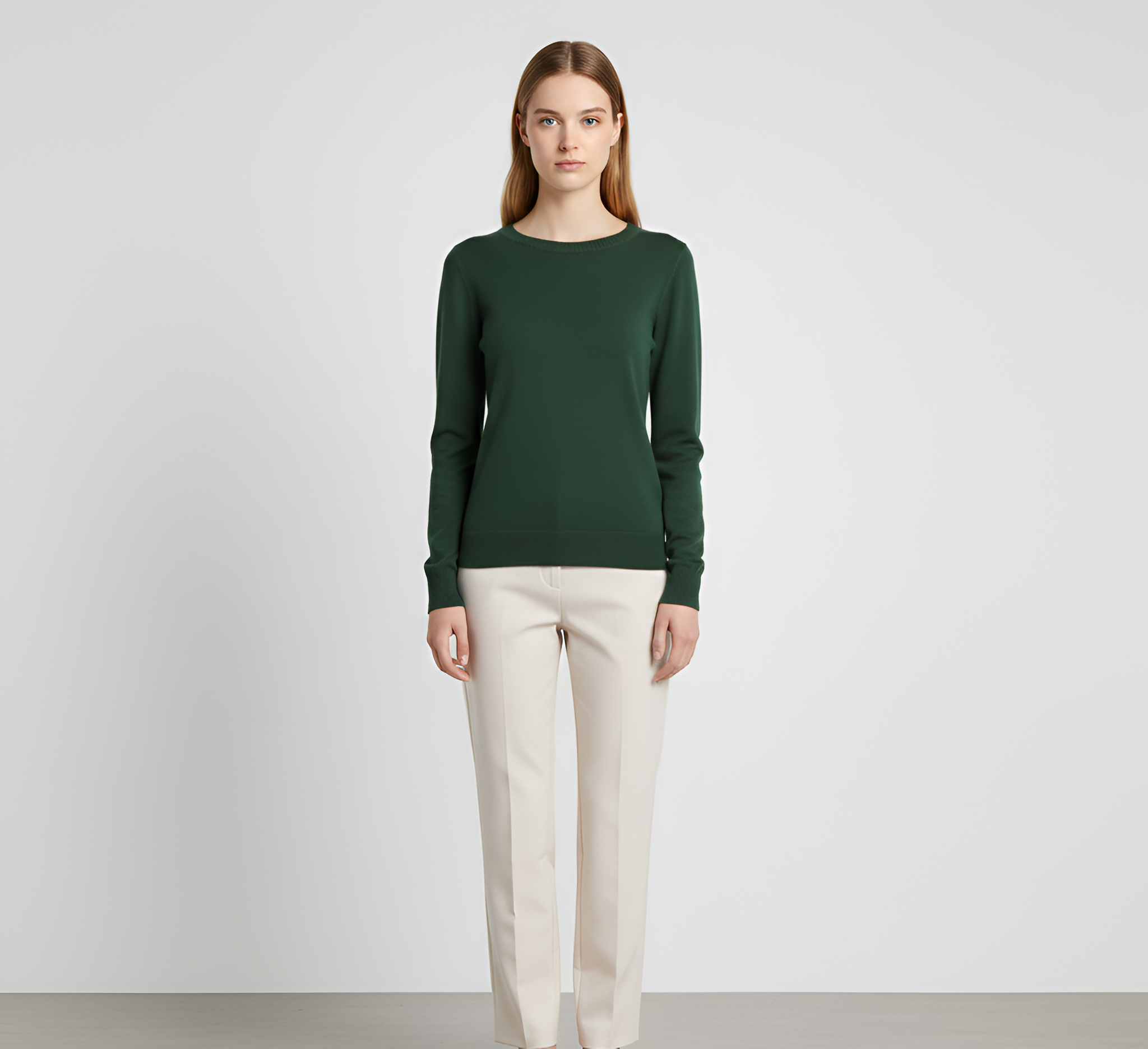 Dame striktrøje med rund hals og langærmer