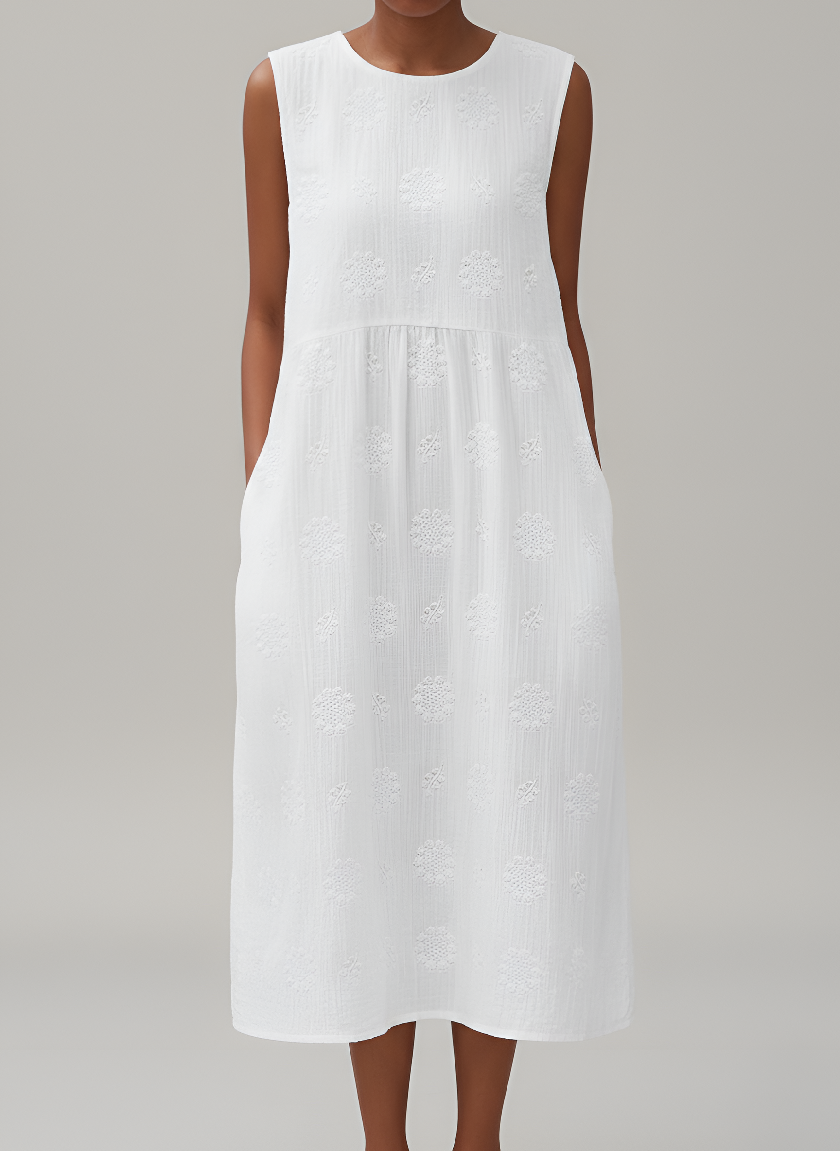 Ærmeløs damekjole i bomuld med rund hals og afslappet pasform