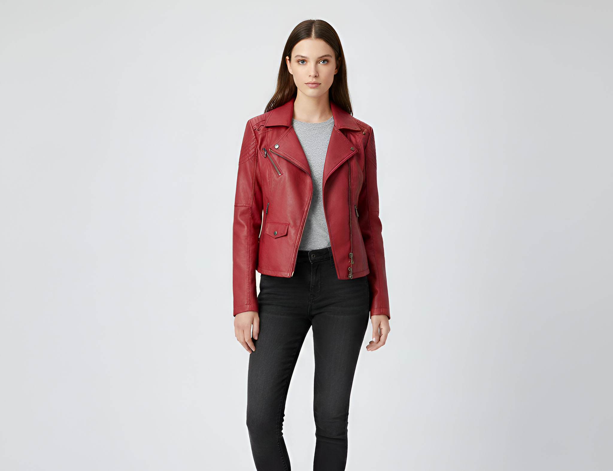 Kort Læderjakke til Dame med Lynlås og Slank Pasform