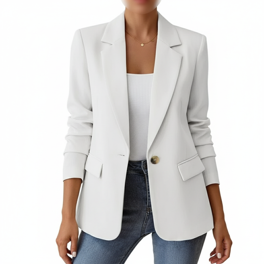 Afslappet blazer med lange ærmer og slank lomme til kvinder med spænde