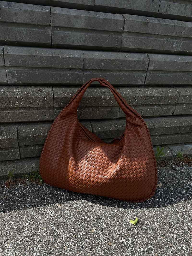 Jackie - woven bag