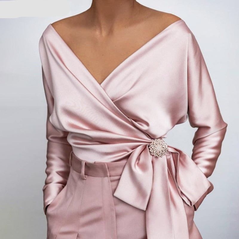 Davina | silkebluse til kvinder | Luksuriøs, elegant og alsidig