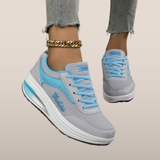 Højtforhøjede sneakers til kvinder med grafisk print - trendy stil til hverdagen