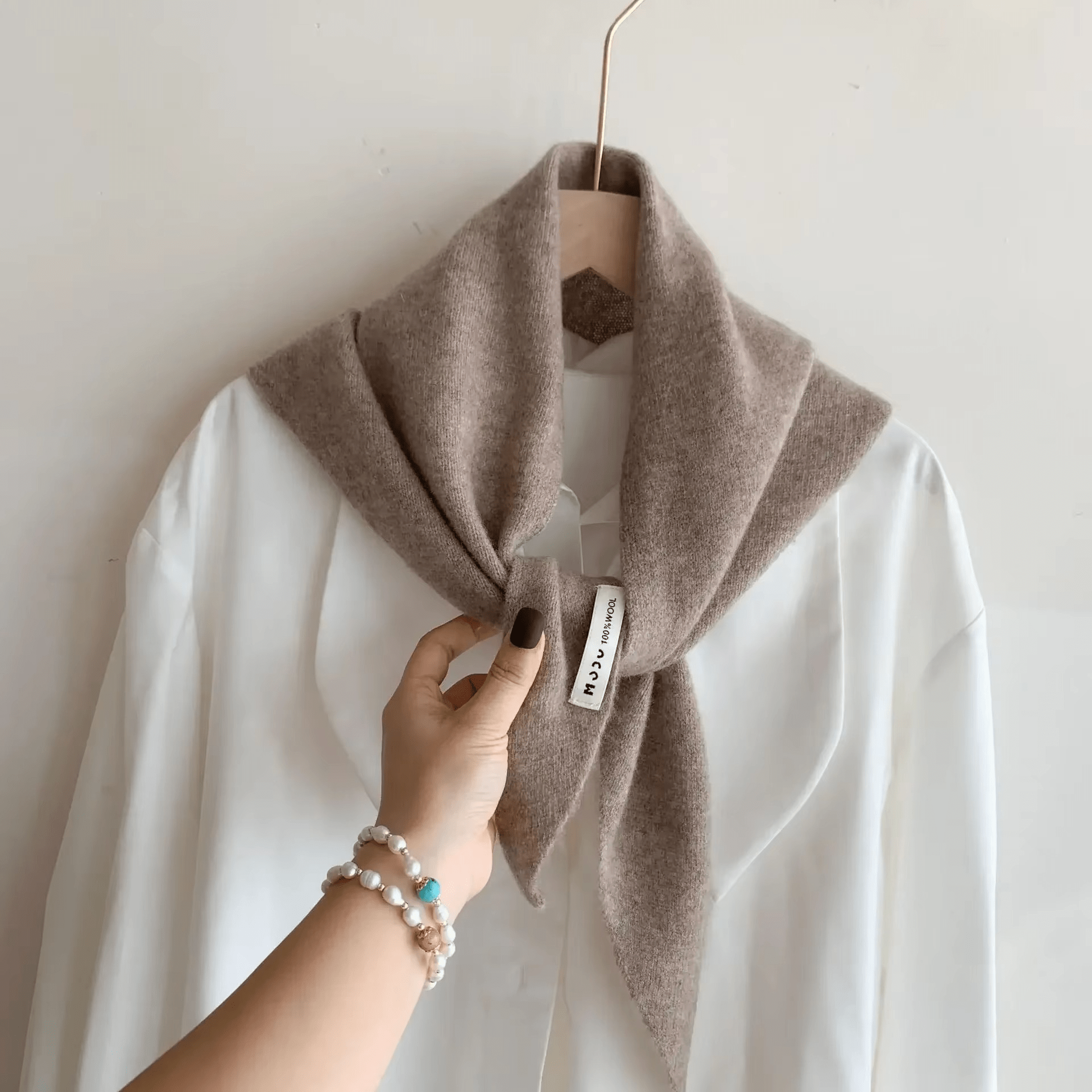 CosyWrap - trekantet uldtørklæde til kvinder som hovedtørklæde eller varm kappe