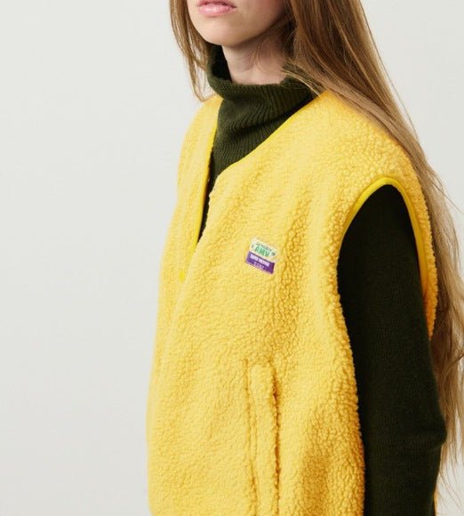 Ærmeløs vest til kvinder - med knapper, blød og behagelig