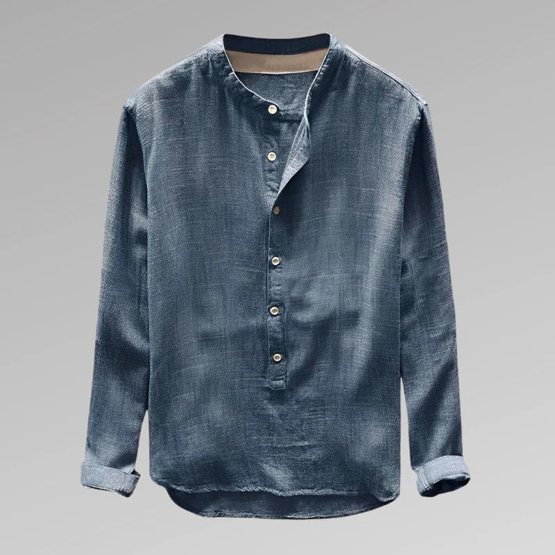 Herreskjorte med rund hals og kort knaplukning