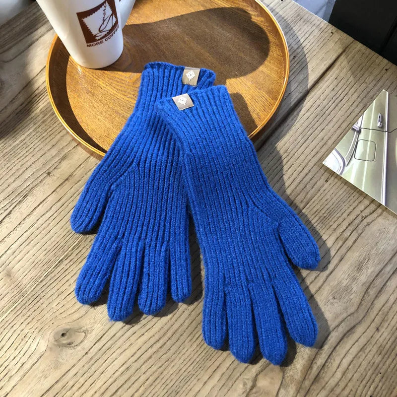 Nina | Knitted gloves for women, warm and elegant