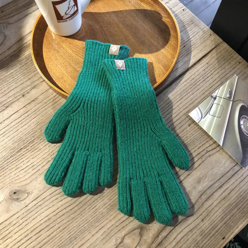 Nina | Knitted gloves for women, warm and elegant